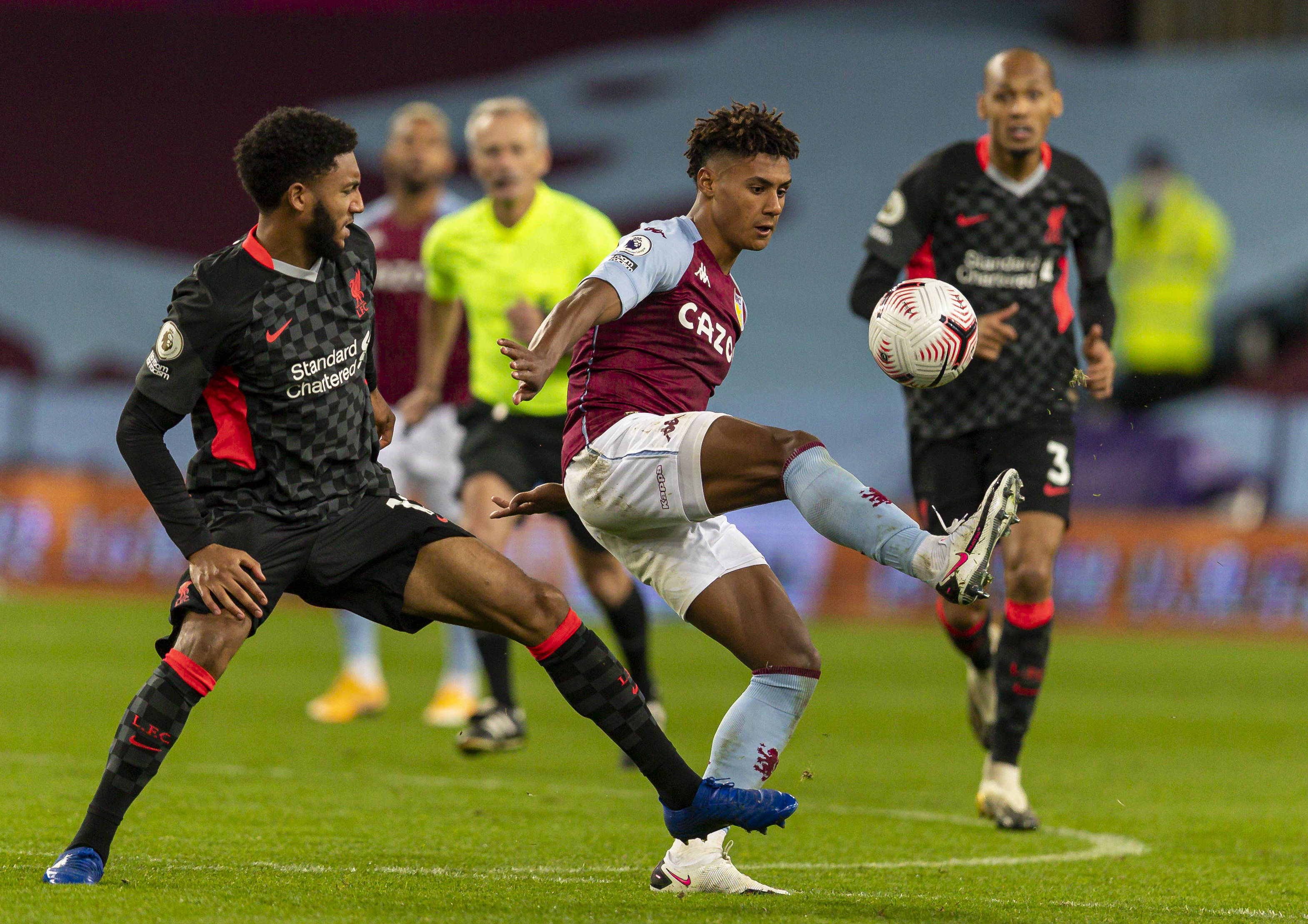 出俱乐部的 出俱乐部的