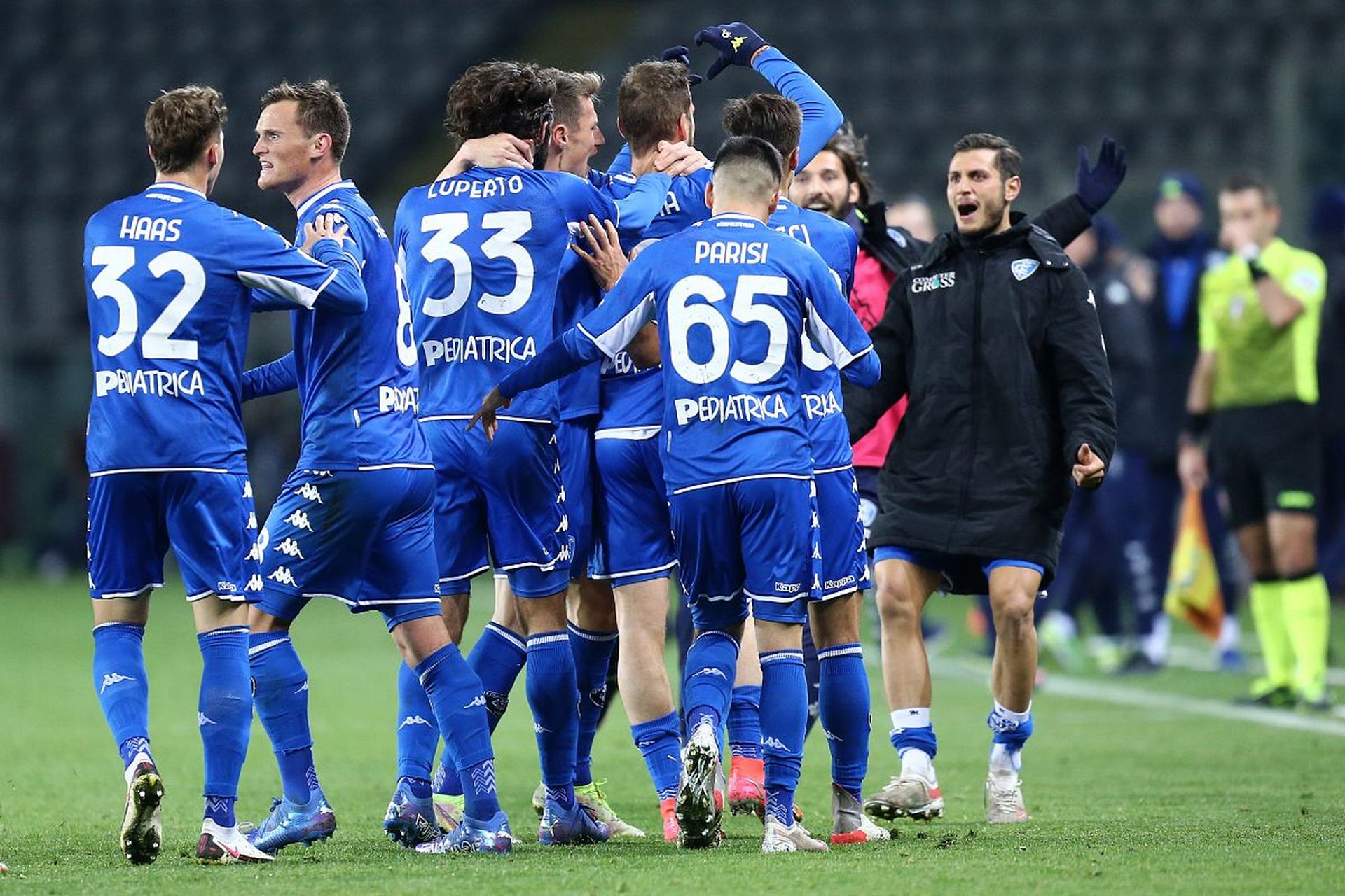 随着足球俱 随着足球俱